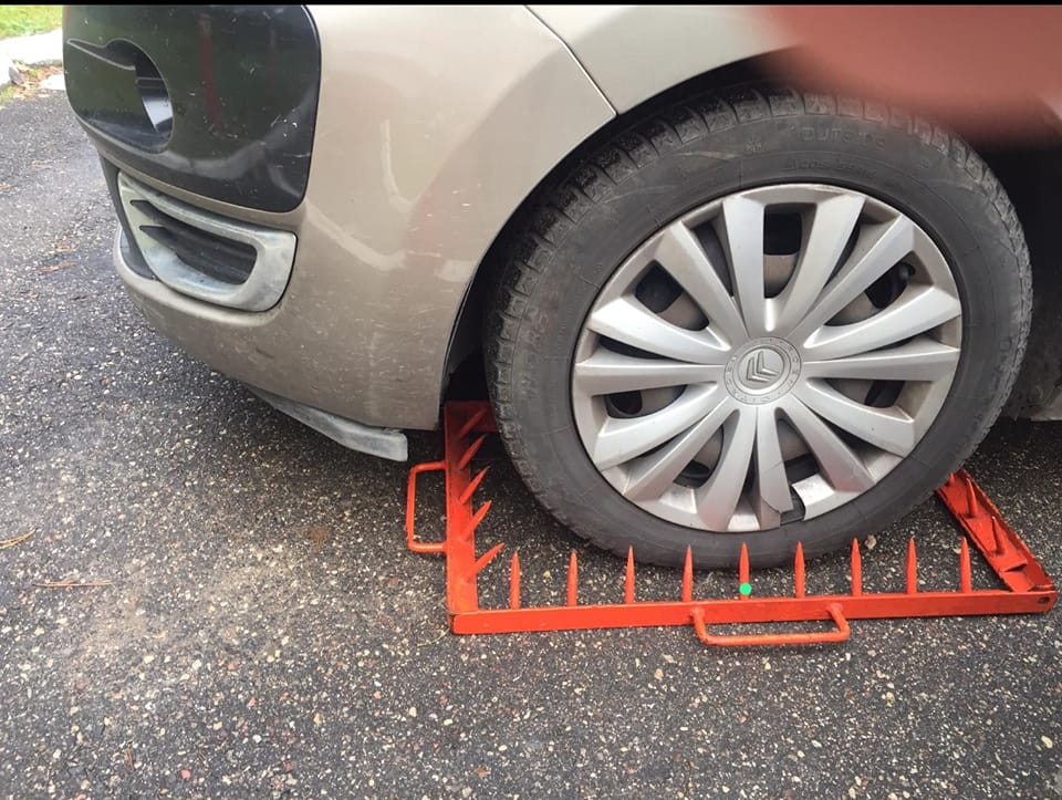 Arrestatie Citroën Picasso aan grens Belarus. Foto Oleg Klimov Arrestatie Citroën Picasso aan grens Belarus. Foto Oleg Klimov